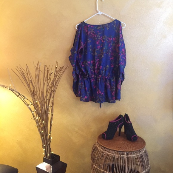 🔥SOLD🔥 - Picture 2 of 3